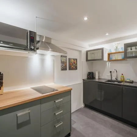 Apartman Homely - Luxury Loft, Modern, Near Kurfuerstendamm I Cafe *