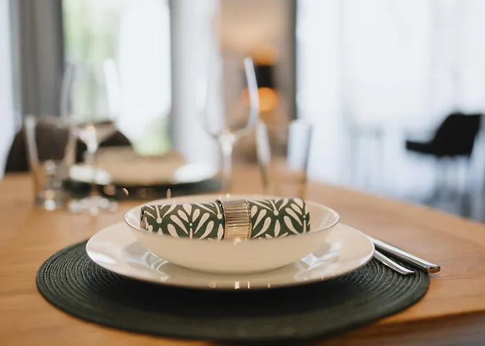 Homely - Luxury Loft, Modern, Near Kurfuerstendamm I Cafe *